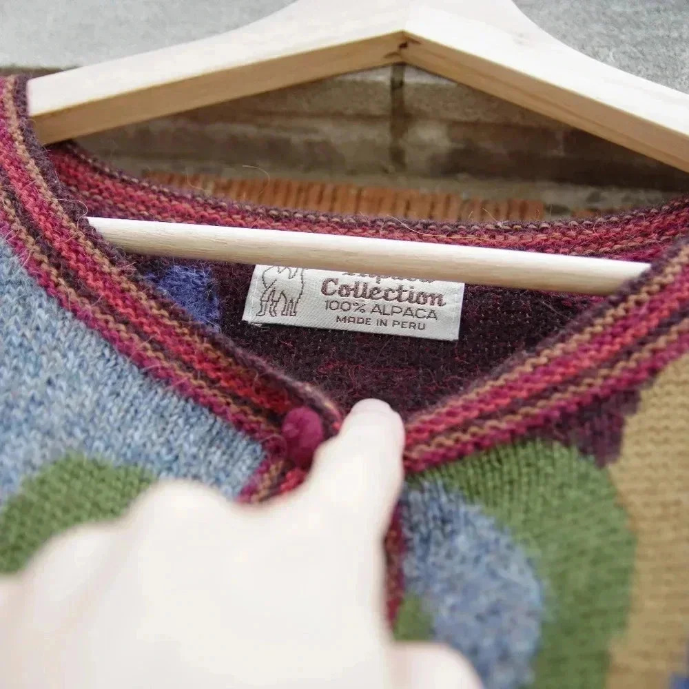 Vintage Alpaca Intarsia Cardigan Floral Sweater - Picture 4 of 6